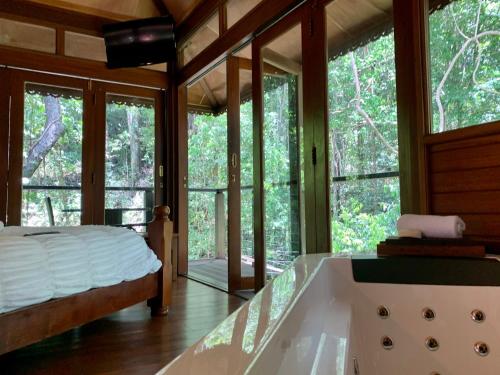 Cairns Rainforest Retreat