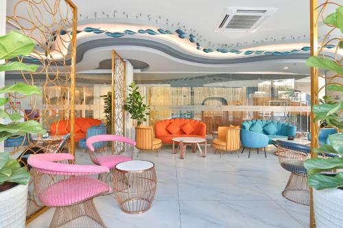 Hotel Clover Patong Phuket - SHA Plus