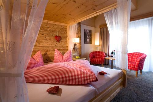 Superior Double Room with Balcony "HERZIG_ DAHUAM"