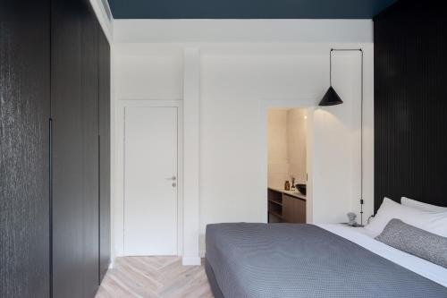 Three-Bedroom Apartment with Balcony image 3