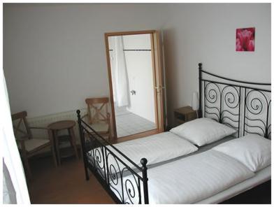 Mezzaluna - image 2