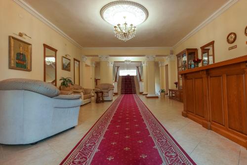 Grand Kavkaz Hotel - image 12