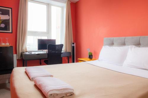 Bray Guest Rooms, , London