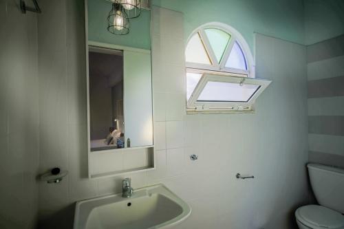 Velendzas Holidays - main image