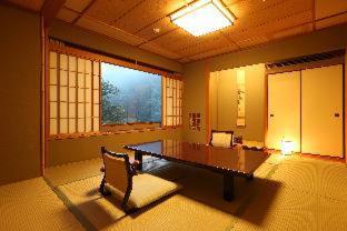 Twin Room with Tatami Area - Non-Smoking