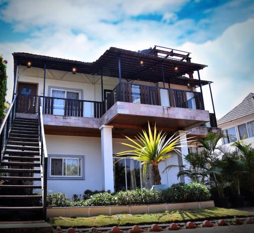 Anandvan Holiday Homes, Wai in Wai