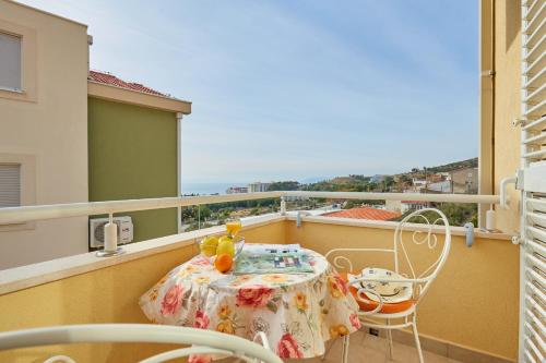 Studio with Balcony