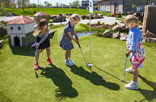 FREDRIKSTAD MOTEL & CAMPING