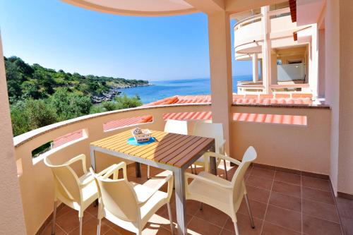 Two- Bedroom Apartment with Sea View