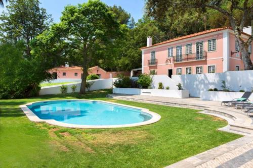 Amazing 4 bedroom Villa with POOL, View & Garden gîte à louer Lisbonne