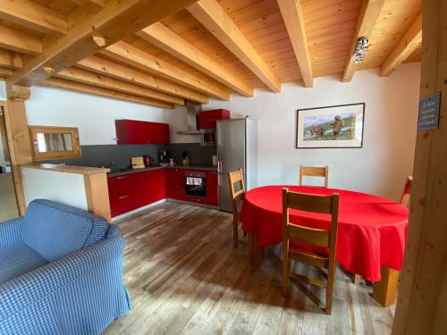 Monster Chalets - image 11
