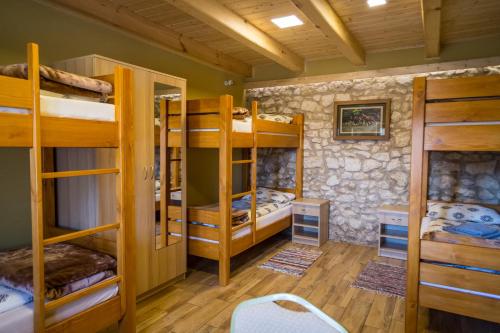 8 bunk beds