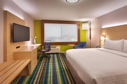 Holiday Inn Express & Suites Phoenix West - Buckeye, an IHG Hotel