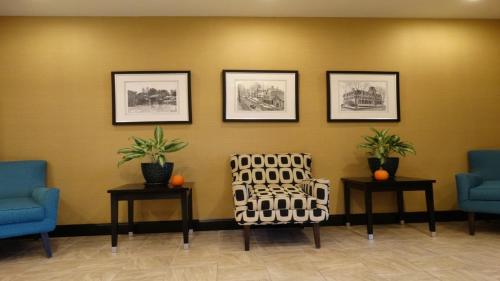 Holiday Inn Express and Suites Montgomery, an IHG Hotel in Montgomery, USA