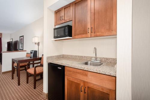 Holiday Inn Express Hotel & Suites Gillette, an IHG Hotel