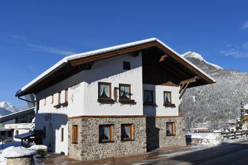 Holzschnitzers Appartements in Ehrwald, Österreich
