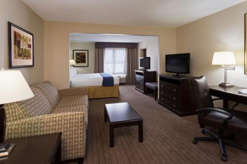 Holiday Inn Express & Suites Moultrie, an IHG Hotel