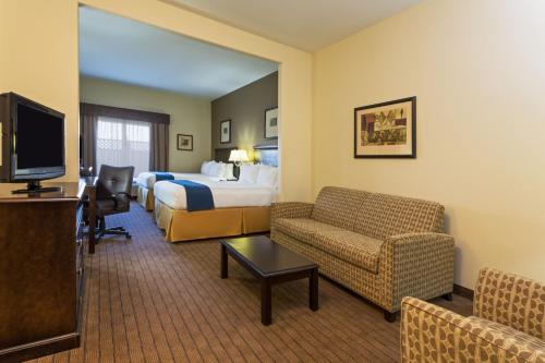 Holiday Inn Express & Suites Moultrie, an IHG Hotel