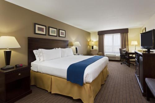 Holiday Inn Express & Suites Moultrie, an IHG Hotel