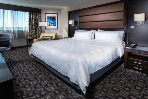 Holiday Inn Louisville East - Hurstbourne, an IHG Hotel