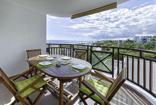 Appartement EMERAUDE vue sur la mer a Saint-Paul pour 4 personnes