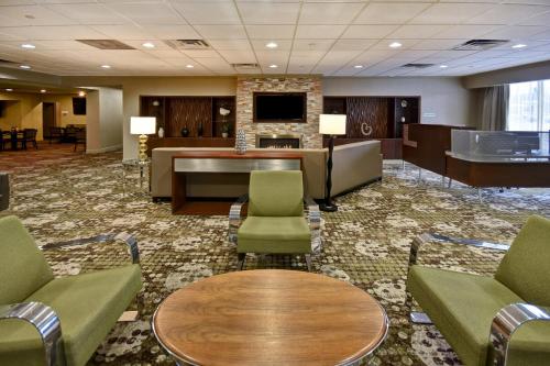 Holiday Inn Cincinnati-Riverfront