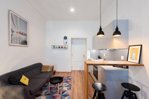 Stunning big studio near river in Prague by easyBNB