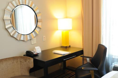 Holiday Inn Express Covington-Madisonville, an IHG Hotel