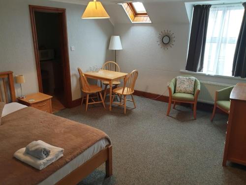 Malin House Hotel - image 4
