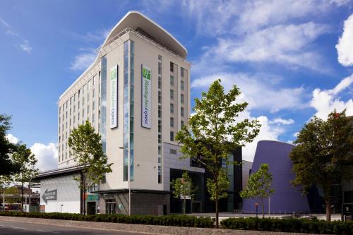 Holiday Inn Express Hull City Centre by IHG Hotel de charme Hull Paragon Interchange