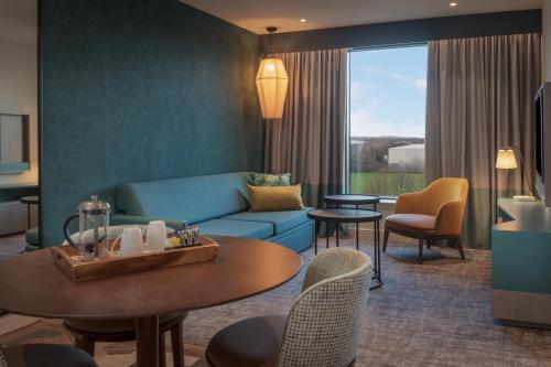 Staybridge Suites London Heathrow - Bath Road, an IHG Aparthotel