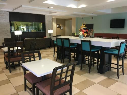 Holiday Inn Express & Suites Havelock Northwest New Bern, an IHG Hotel