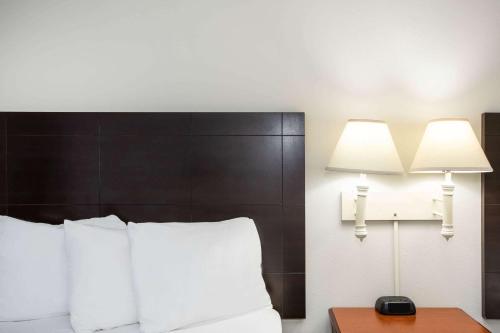 La Quinta Inn & Suites by Wyndham Melbourne