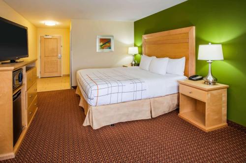 La Quinta Inn & Suites by Wyndham Rochester Mayo Clinic S