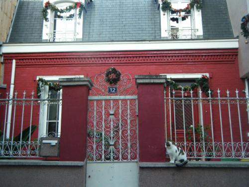 La Maison Rouge – Paris, TX