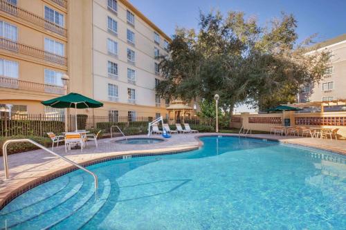 Facilities, La Quinta Inn & Suites by Wyndham Ocala in Ocala (FL)