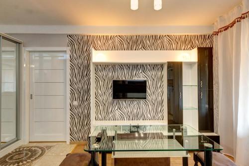 Excellent apartment Druzhby Narodov boulevard 3a. Lybedskaya metro station - image 9