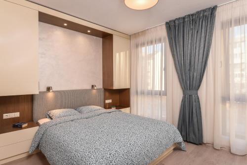 The Grunge Spot - Charming NEW 1-Bedroom by Flat Mаnager, София (фото 8)