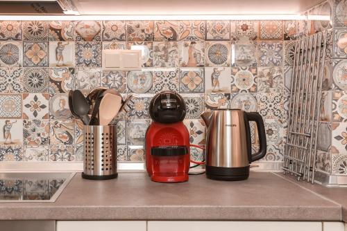 The Grunge Spot - Charming NEW 1-Bedroom by Flat Mаnager, София (фото 9)