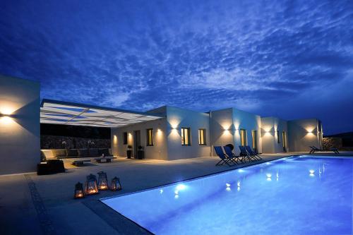  Angels Estate Precious Villas in Naoussa