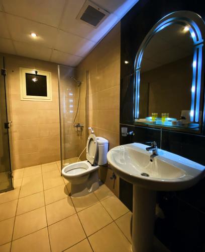 Bathroom, Oasis Rise Hotel Apartments in Falastin Area