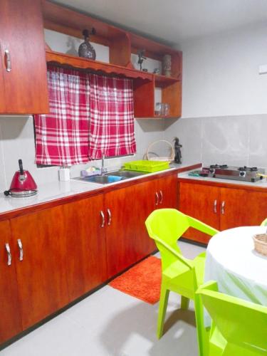 Konyha, Guddy’s Riverside Cottage in Beqa-sziget