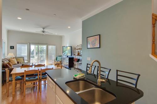 Water's Edge 105 - image 5