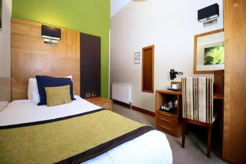 Acorn Hotel - image 9