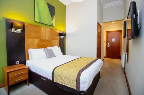 Acorn Hotel - image 8