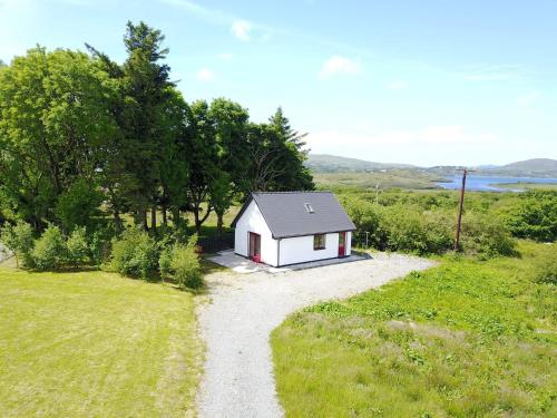 Red Deer Cosy Apartment in Letterfrack Connemara