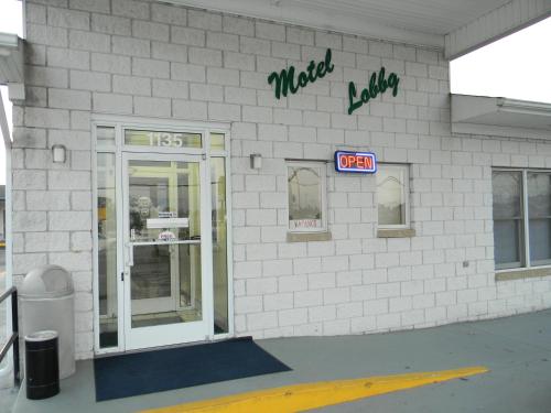 ทางเข้า, Fairfax Motel in โนอาโนคแรพิดส์ (NC)