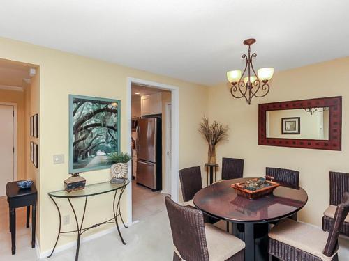 Golf Shore 458 - image 8