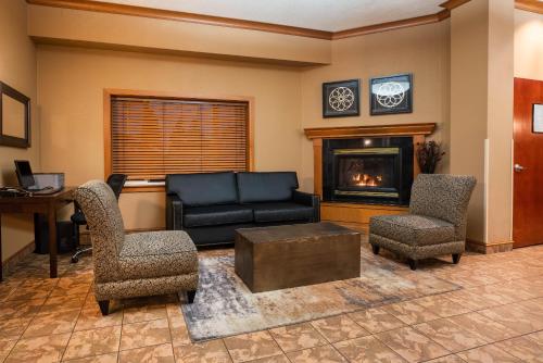 Lobby, La Quinta Inn & Suites by Wyndham Portland Airport in Portland (OR)