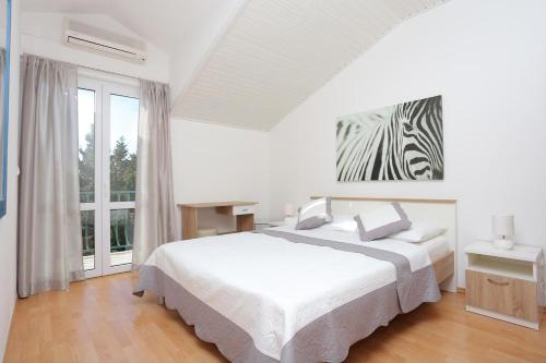 Apartments and rooms with parking space Tucepi Makarska - 16914